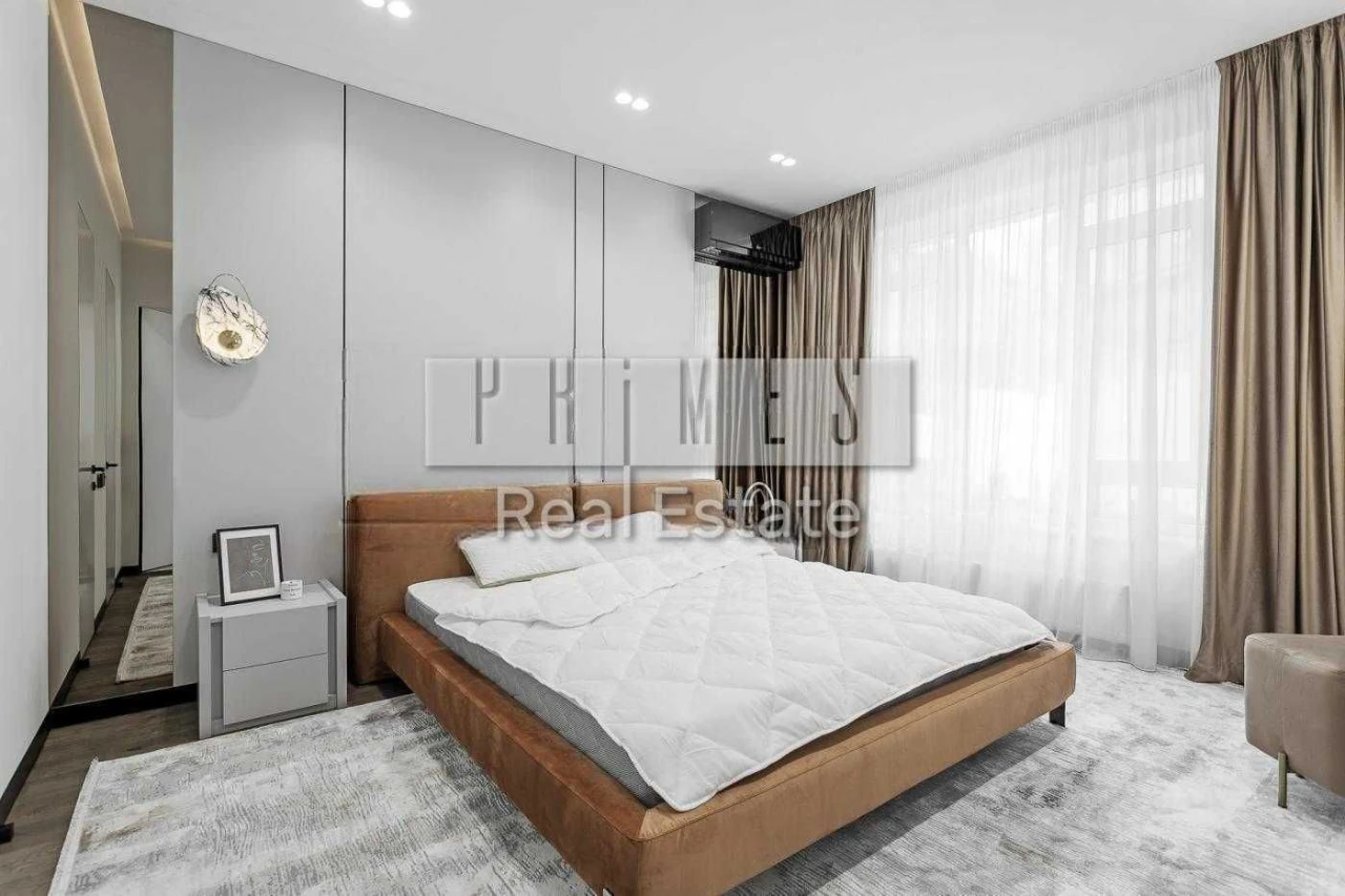 Sale of a 3-bedroom apartment 80m2 with new renovation in the residential complex Boulevard Fontan
