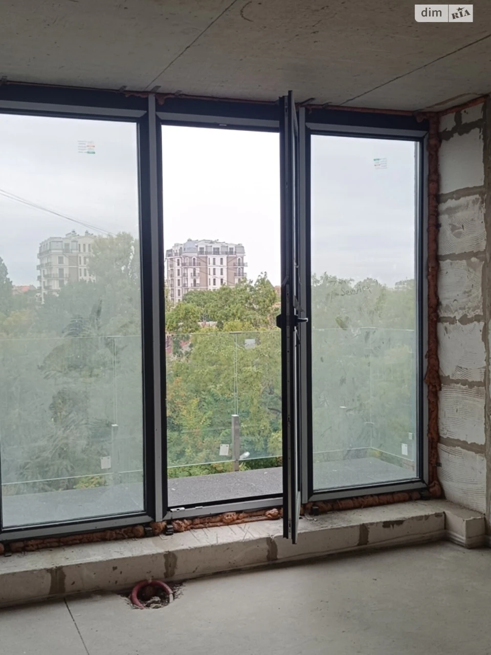 Apartment for Sale: Center