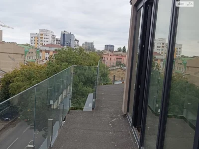 Apartment for Sale: Center