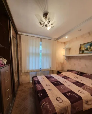 Продається 3-кімнатна квартира. Ольгіївський узвіз. Спецпроект.