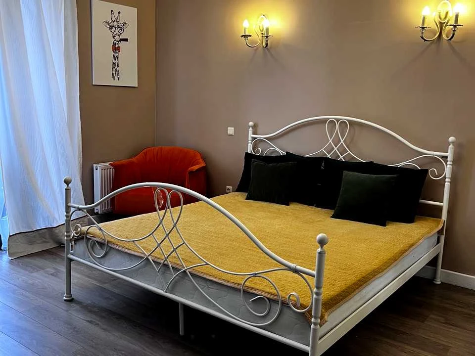 Apartment. Dragomannova st., Kyiv