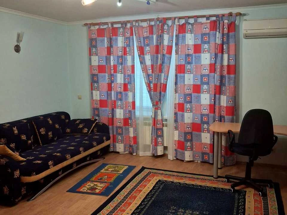 Apartment. Stepan Rudnytskoho st.