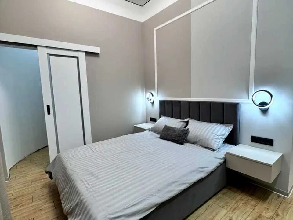 Apartment. Laman Street, Dnipro.