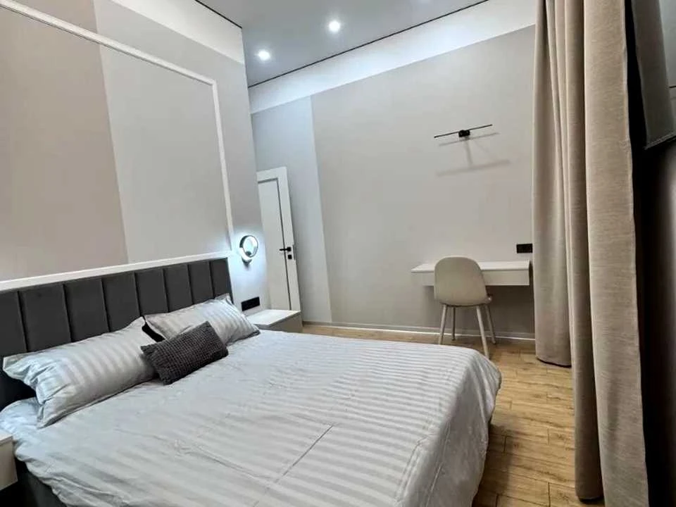Apartment. Laman Street, Dnipro.
