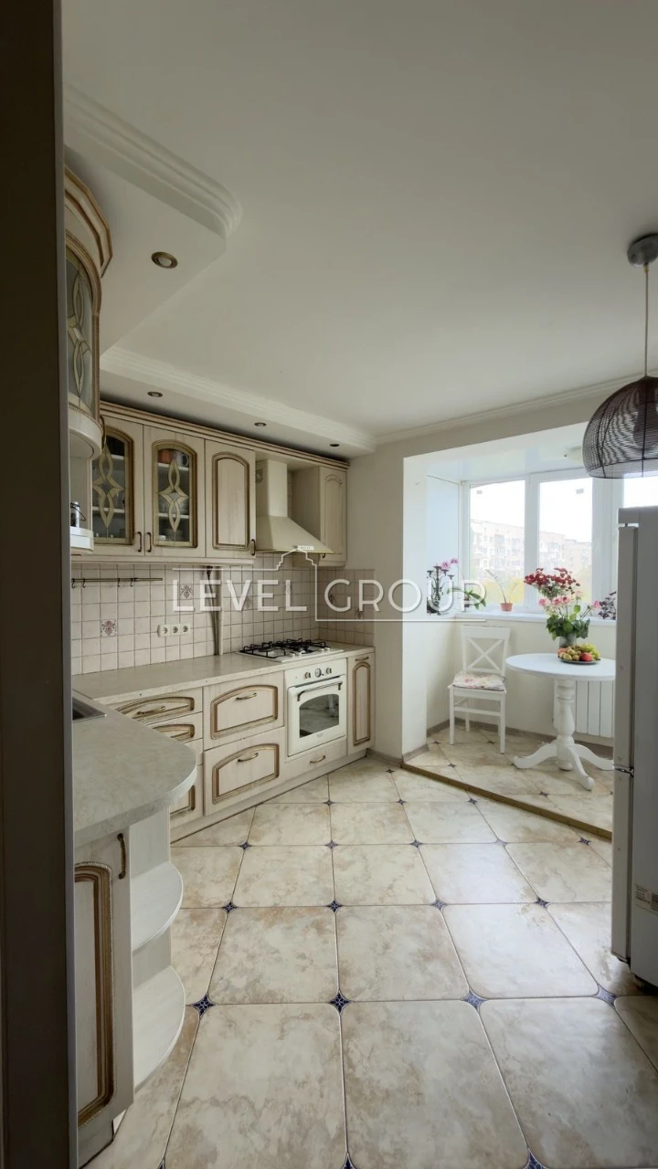 Продажа 2-комнатной квартиры, метро Академмістечко, бульвар Вернадского