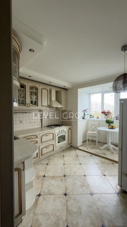 Продаж 2к квартири метро Академмістечко , бульвар Вернадсько