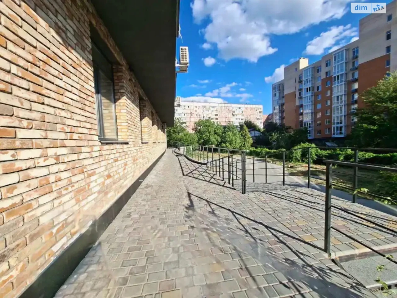 Продається Квартира в Мандриківці