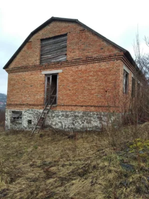 For Sale: House with Land near the Dniester