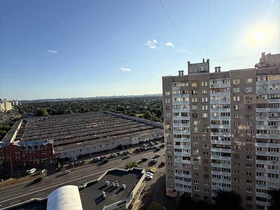 Квартира. Киев, Радунская улица