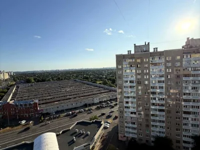 Квартира. Киев, Радунская улица