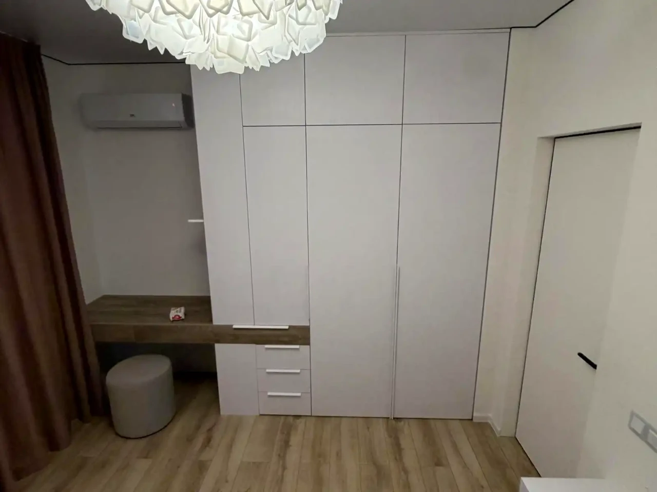 Rent 2-room apartment 70 sq m, 4th floor