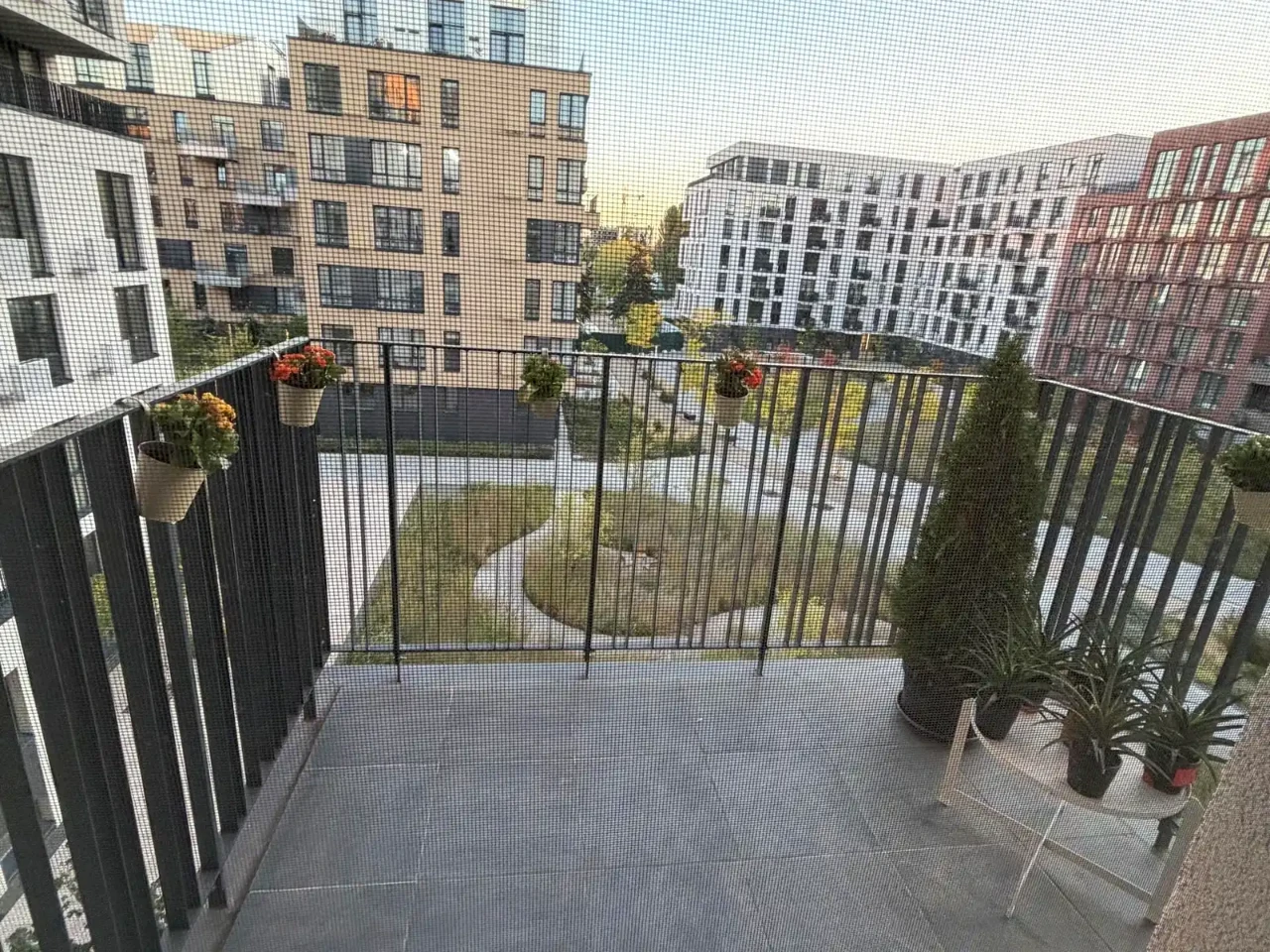 Rent 2-room apartment 70 sq m, 4th floor