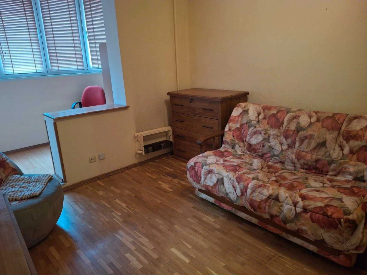 3-room apartment, ul. Ахматовой 19, Pozniaky, Kyiv. 67 sq.m.