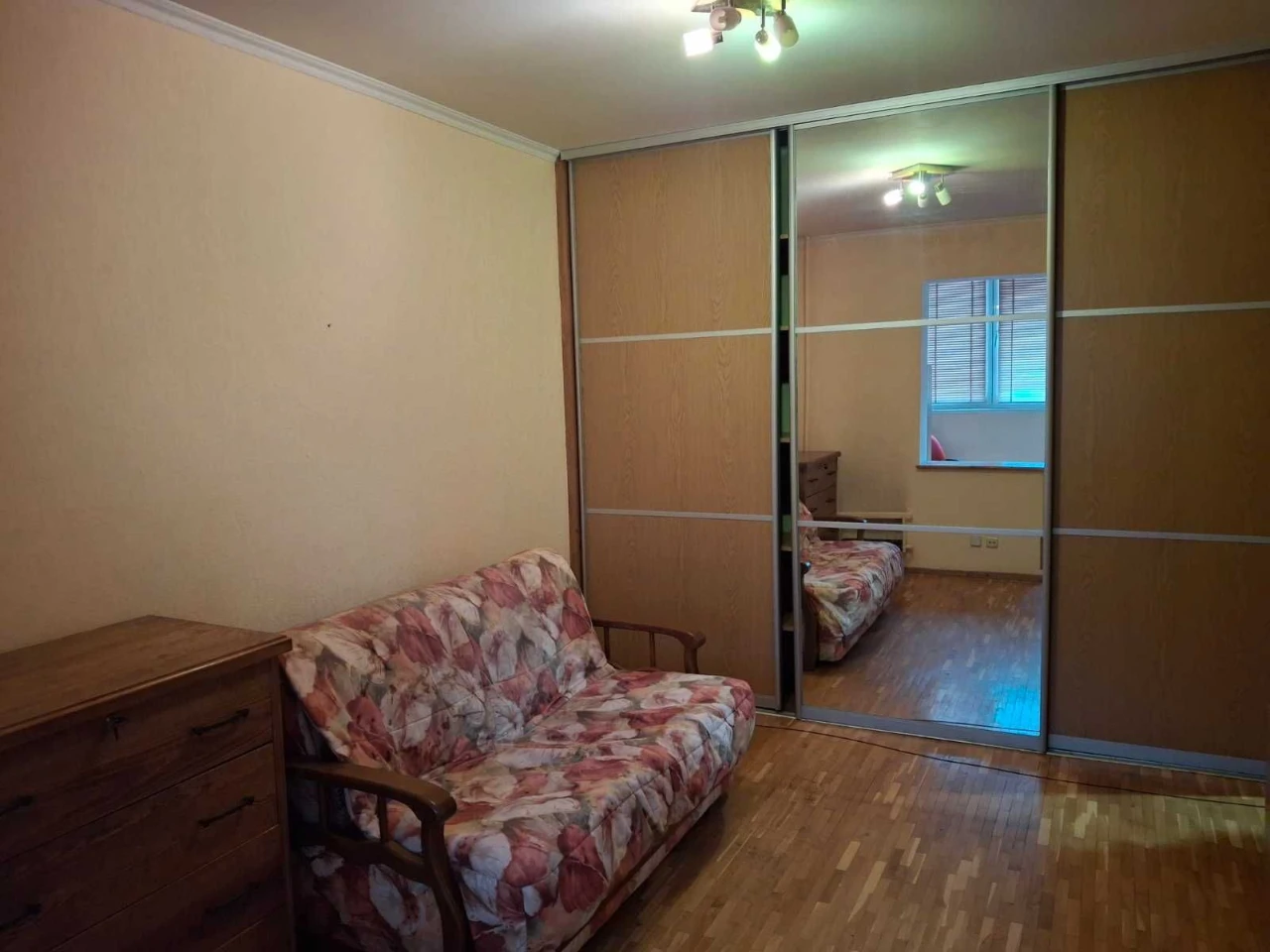3-room apartment, ul. Ахматовой 19, Pozniaky, Kyiv. 67 sq.m.