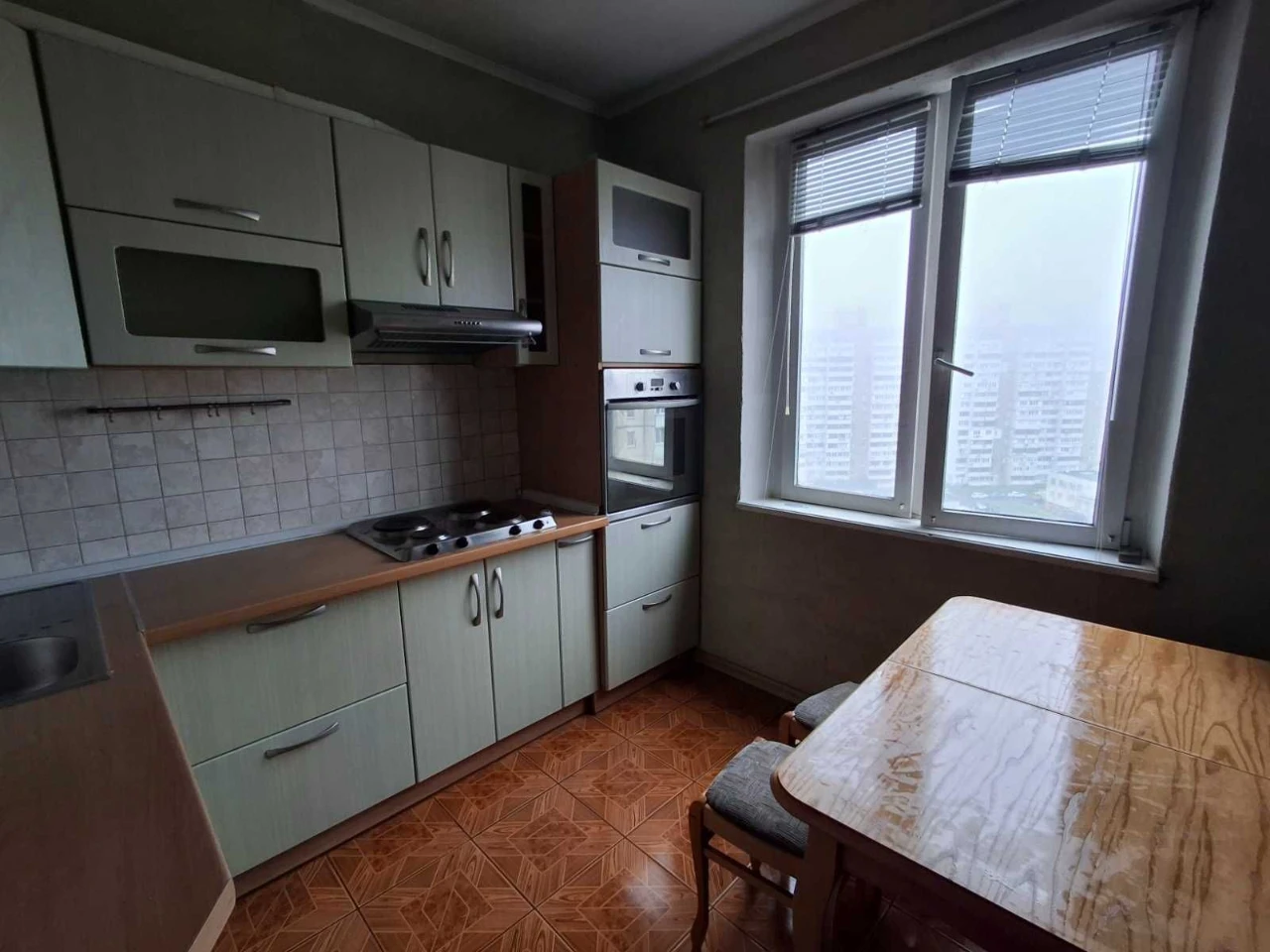 3-room apartment, ul. Ахматовой 19, Pozniaky, Kyiv. 67 sq.m.