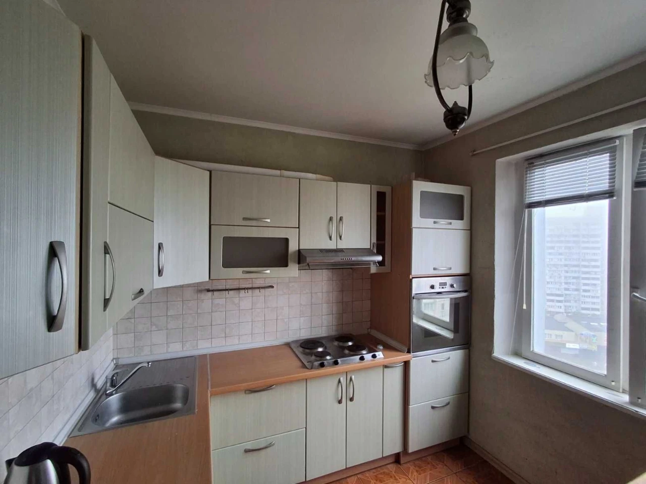3-room apartment, ul. Ахматовой 19, Pozniaky, Kyiv. 67 sq.m.