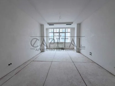 Apartment for Sale: 170m2 / Pechersk District, Hryshevsky Street
