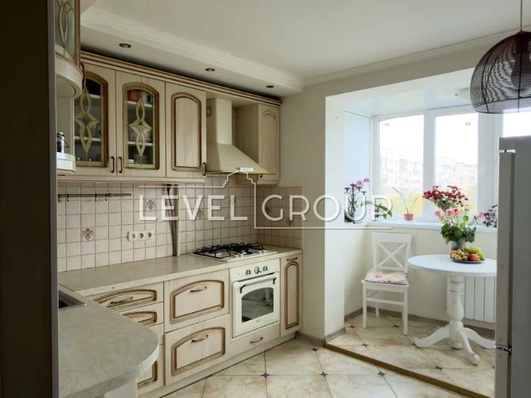 Apartment. Akademika Vernadskogo Avenue, Kyiv