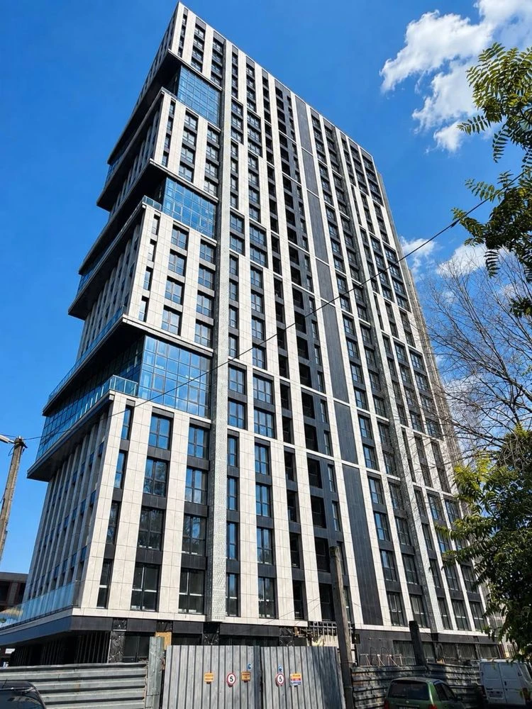 Sale of a 1-bedroom apartment in the Mont Blan residential complex with renovation (new building, N