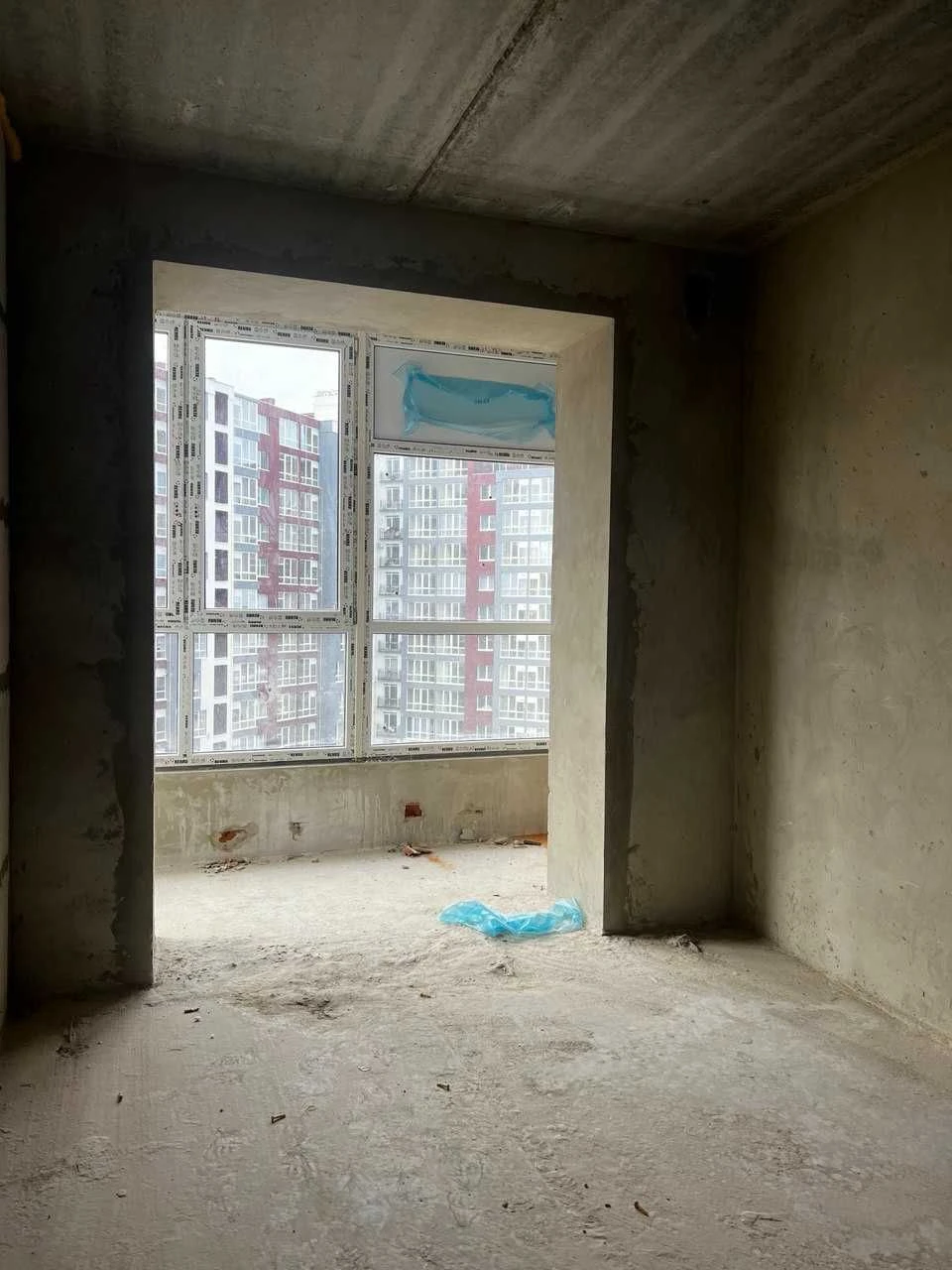 Ready-to-renovation apartment in the city center