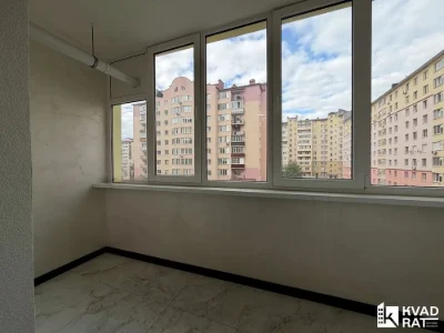Продається трикімнатна квартира з ремонтом та меблями. Вигідна пропозиція