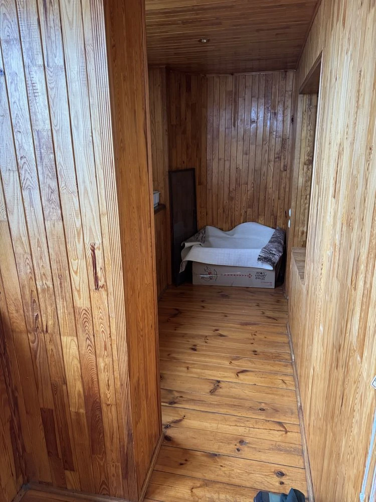 Продаж 2к квартири 58м² біля метро Чернігівська, цегляний бу
