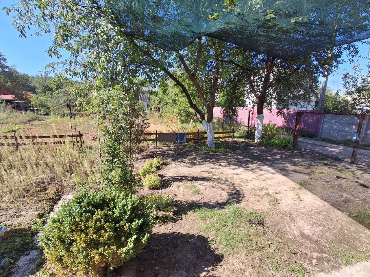 Sale of a plot in the city.  Plot "Burevysnyk".