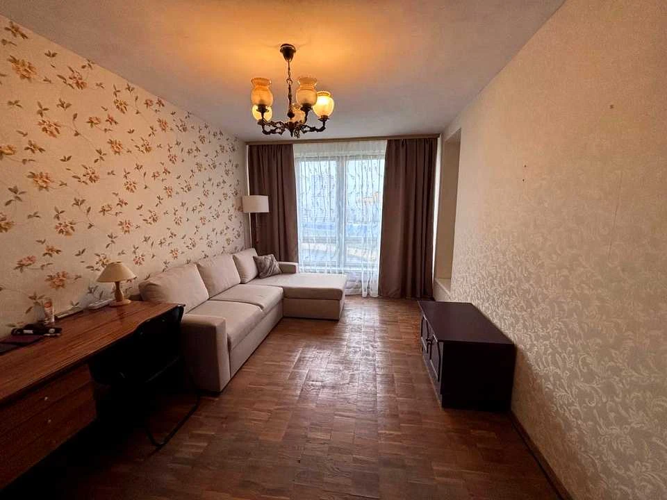 Квартира. Київ, Павла Тичини просп.