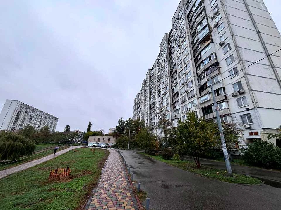 Квартира. Київ, Павла Тичини просп.