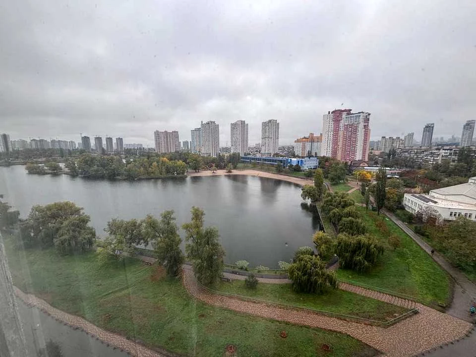 Квартира. Київ, Павла Тичини просп.