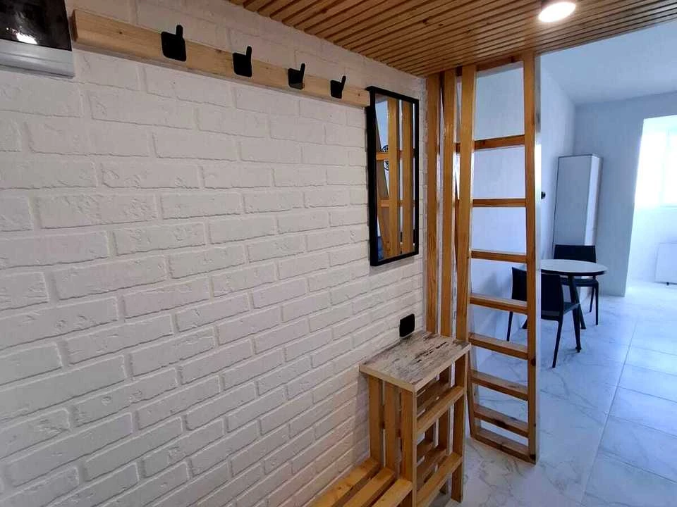 Apartment. Kyiv, Kam'yanska Street