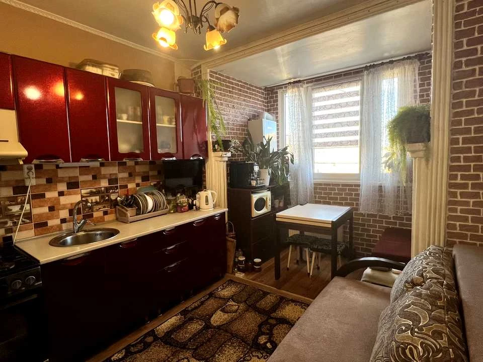 Apartment. Uzhgorod, Tvodara Legotsky st.