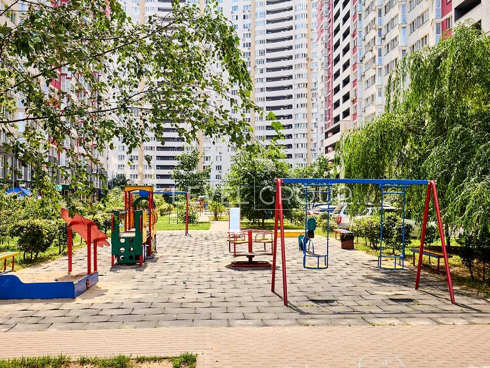 Квартира. Киев, улица Драгомирова