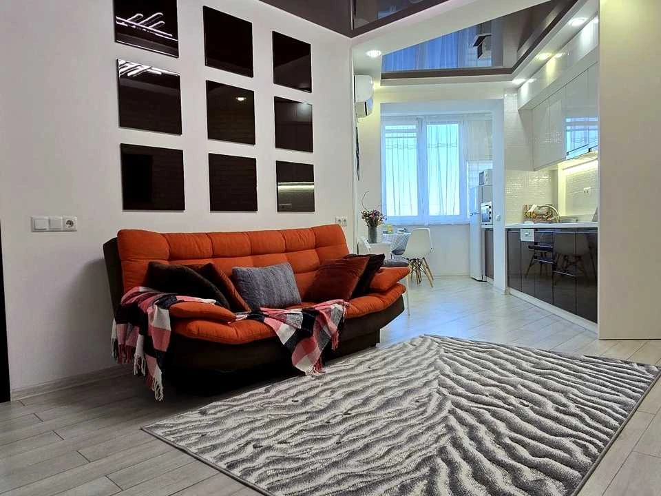 Apartment. Dnipro, Naberezhna Peremohy st.