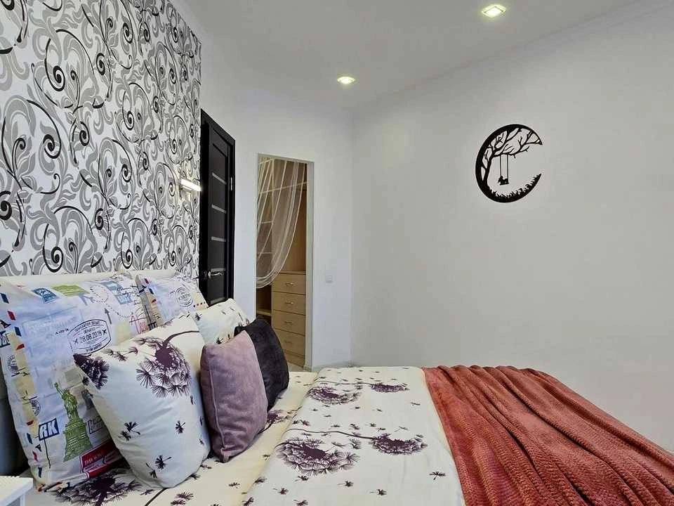 Apartment. Dnipro, Naberezhna Peremohy st.