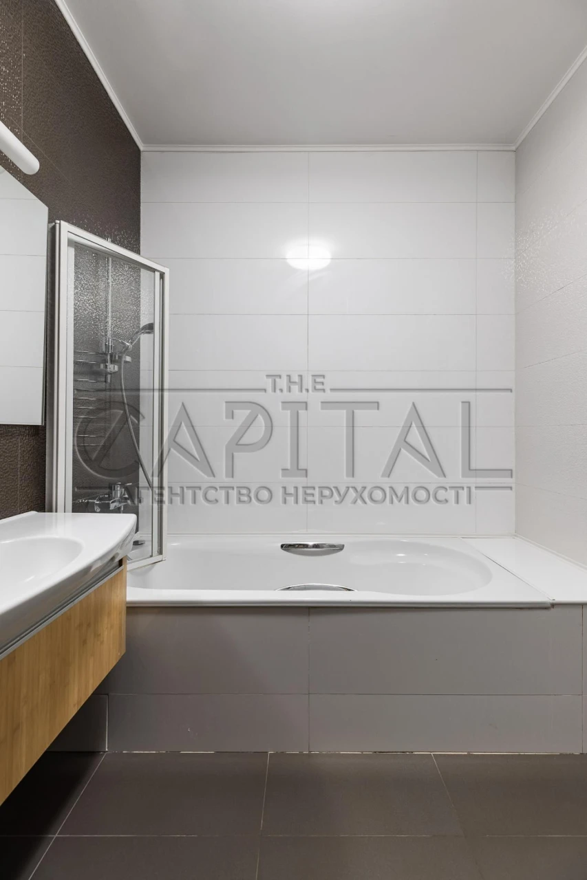 Продаж квартири, вул. Антоновича, Голосіївський район, Центр