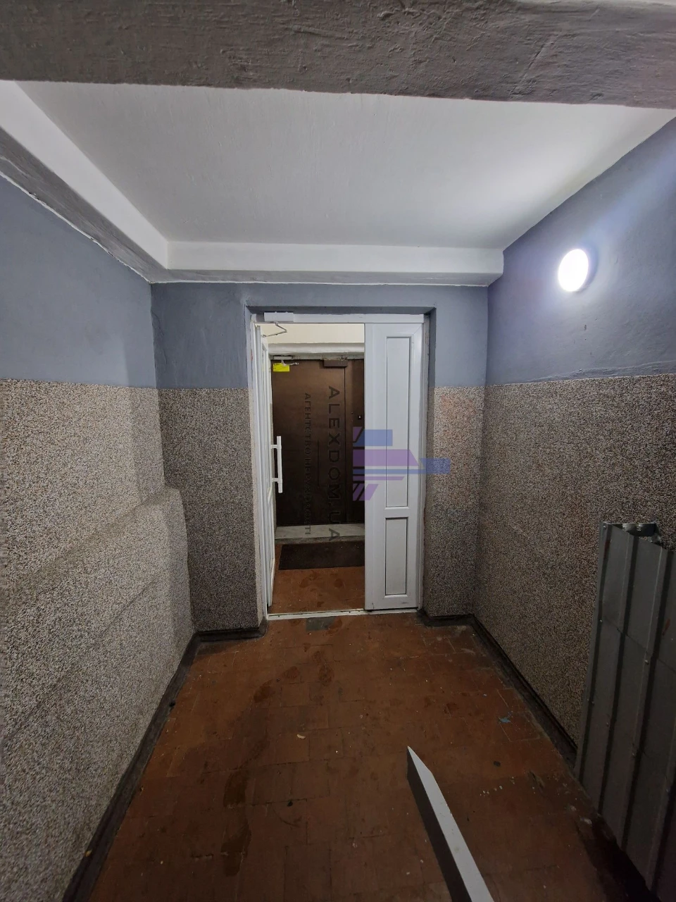 Sale of a one-room apartment on Serzh Liphary Street (Saburova),