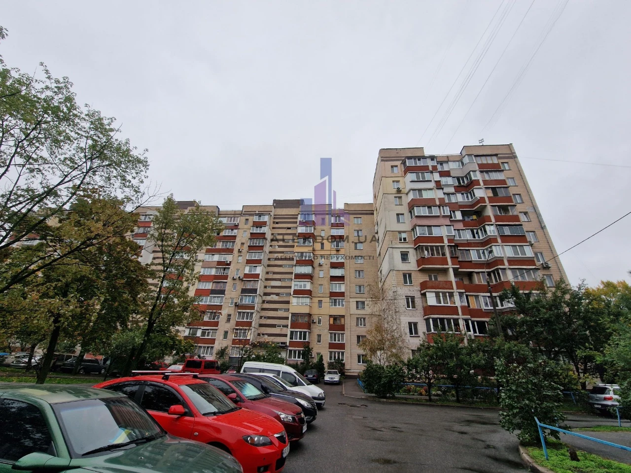Sale of a one-room apartment on Serzh Liphary Street (Saburova),