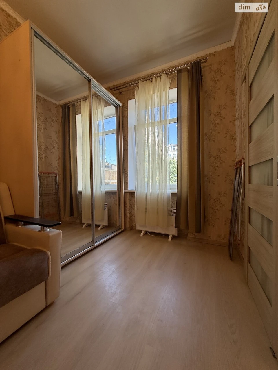 Продажа квартир Приморский.