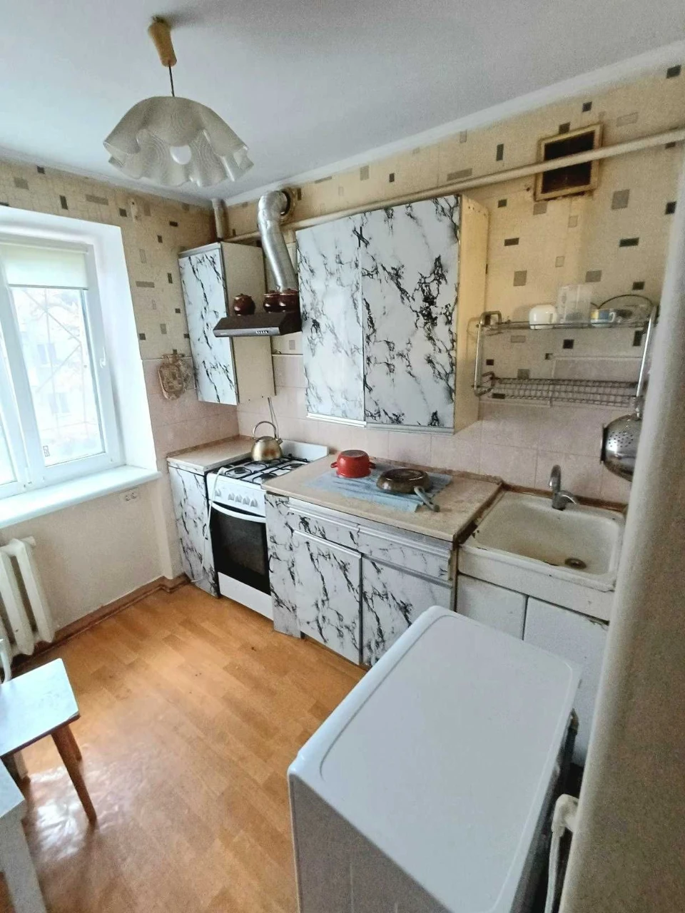 Selling 1-bedroom apartment near Kosmonavtiv Park, Segedska Street