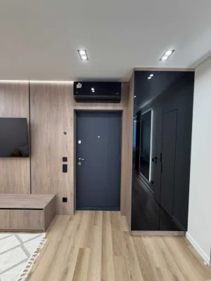 Modern 1-bedroom apartment! Family Plaza!