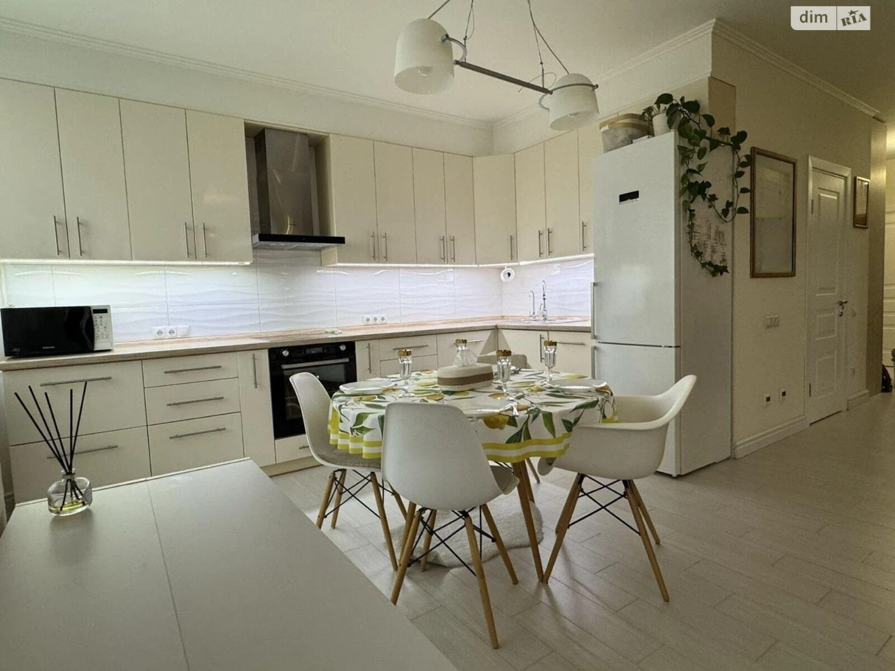 Long-Term Rental Apartment, Poznyaki