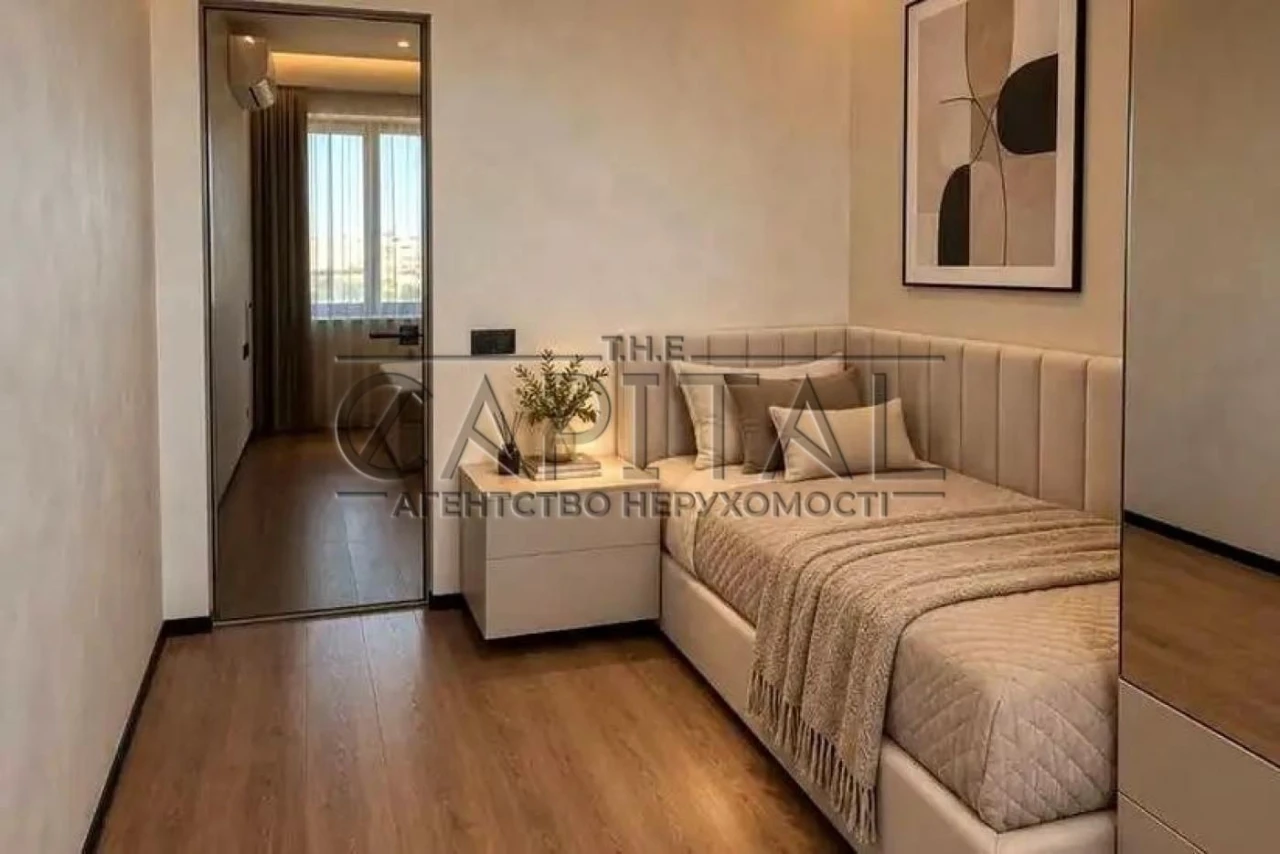 New 3-room apartment 90 sq m in the "Holosiivsky" residential complex, 5 minutes to the metro