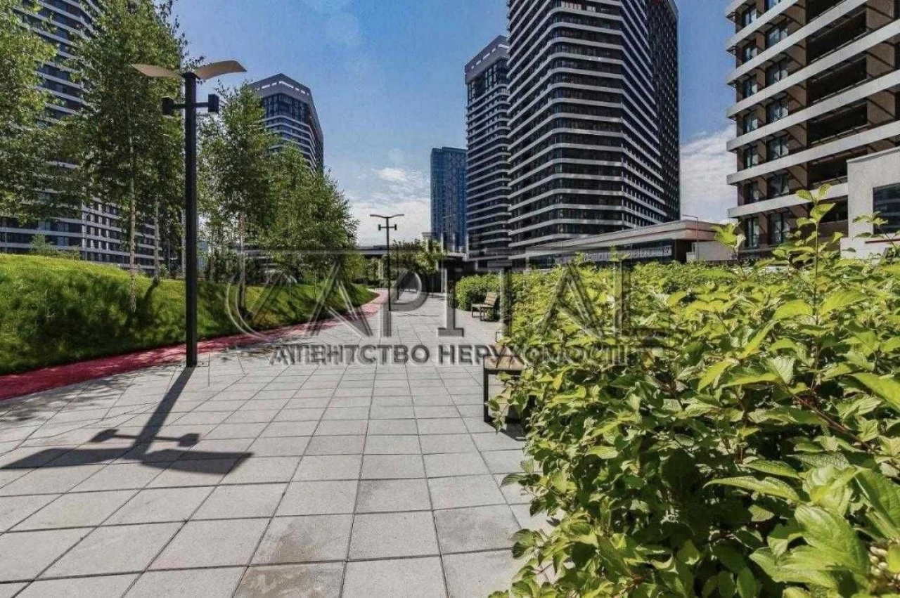 Продаж 4-кімнатна квартира 89 м2 в ЖК "Great, Дарницький район"