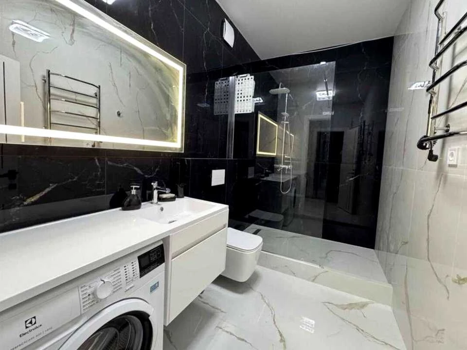 Apartment. Odessa, Krasnova st.
