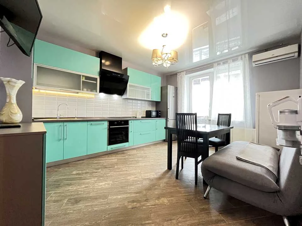Apartment. Ushinsky St., Solomensk, Kyiv