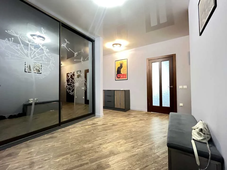 Apartment. Ushinsky St., Solomensk, Kyiv