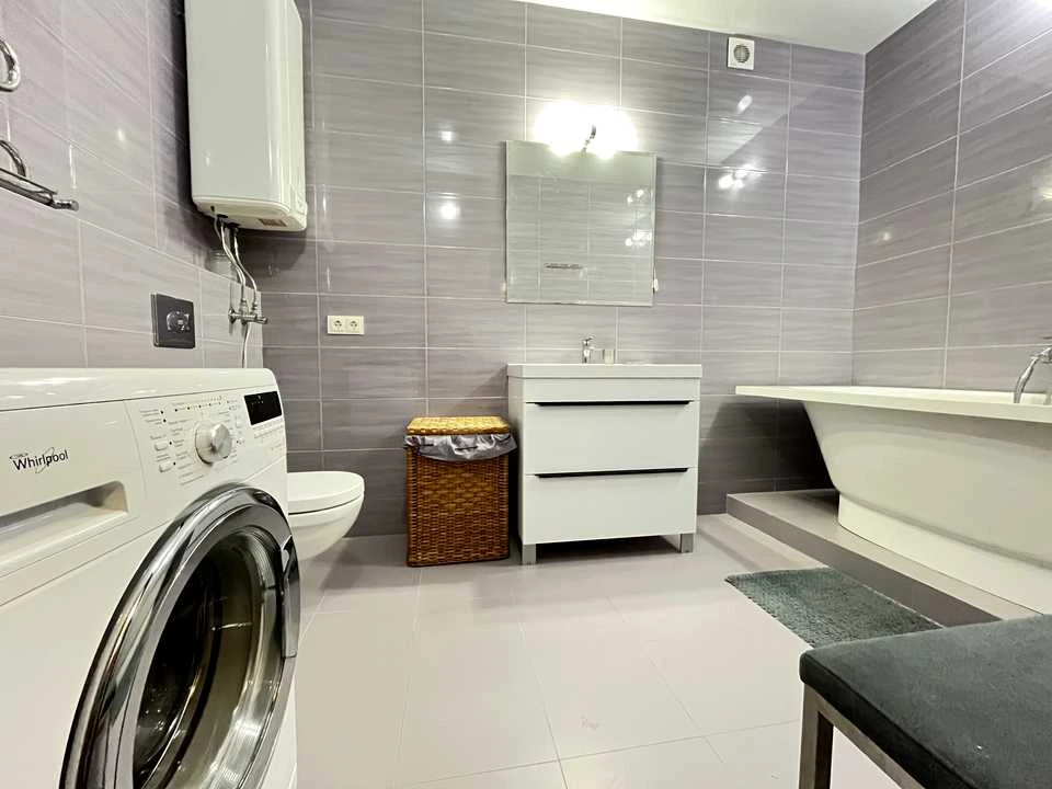 Apartment. Ushinsky St., Solomensk, Kyiv