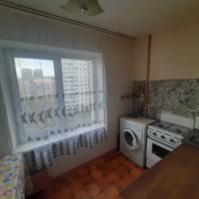 Сдается 1-комнатная квартира 30 м², проспект Николая Бажана