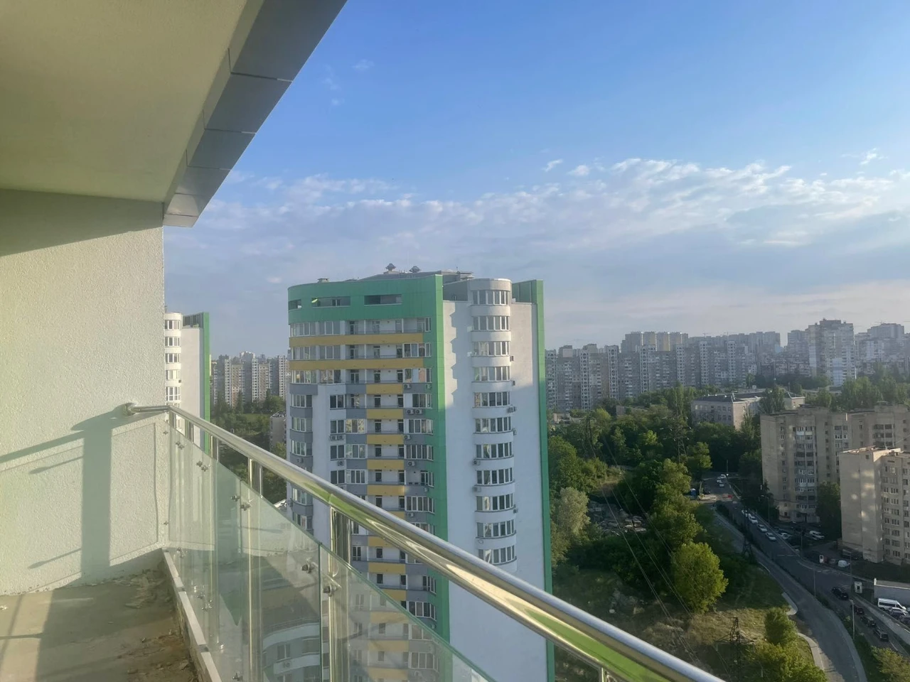 Owner. For Sale: Two 2-bedroom or 5-bedroom apartments (155m2) in the ЖК П